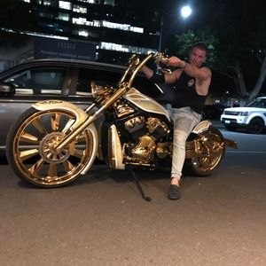 Meet your Posher, Shane